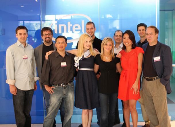 Intel Insiders: Social media, bunny suits and the global enterprise ...